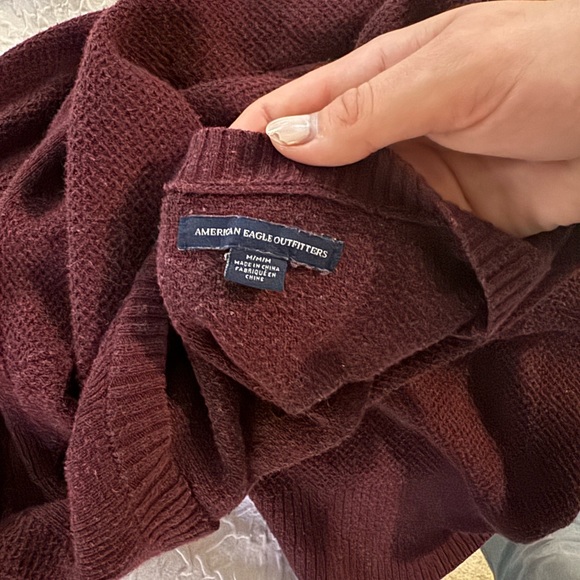 American Eagle Burgundy Crewneck Sweater Size M - Picture 3 of 8